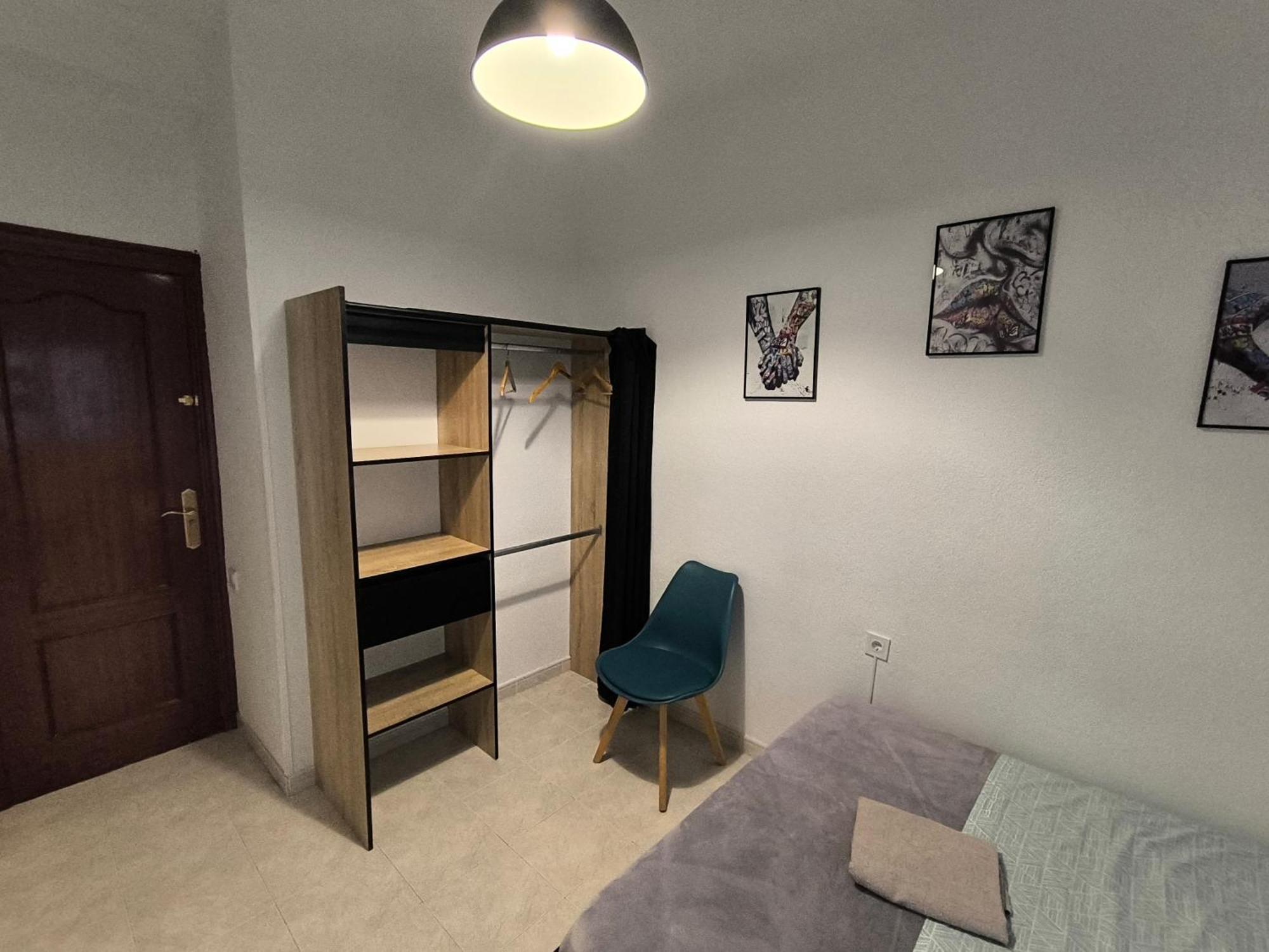 Habitaciones En Apartamento Compartido W Host Alicante Bagian luar foto