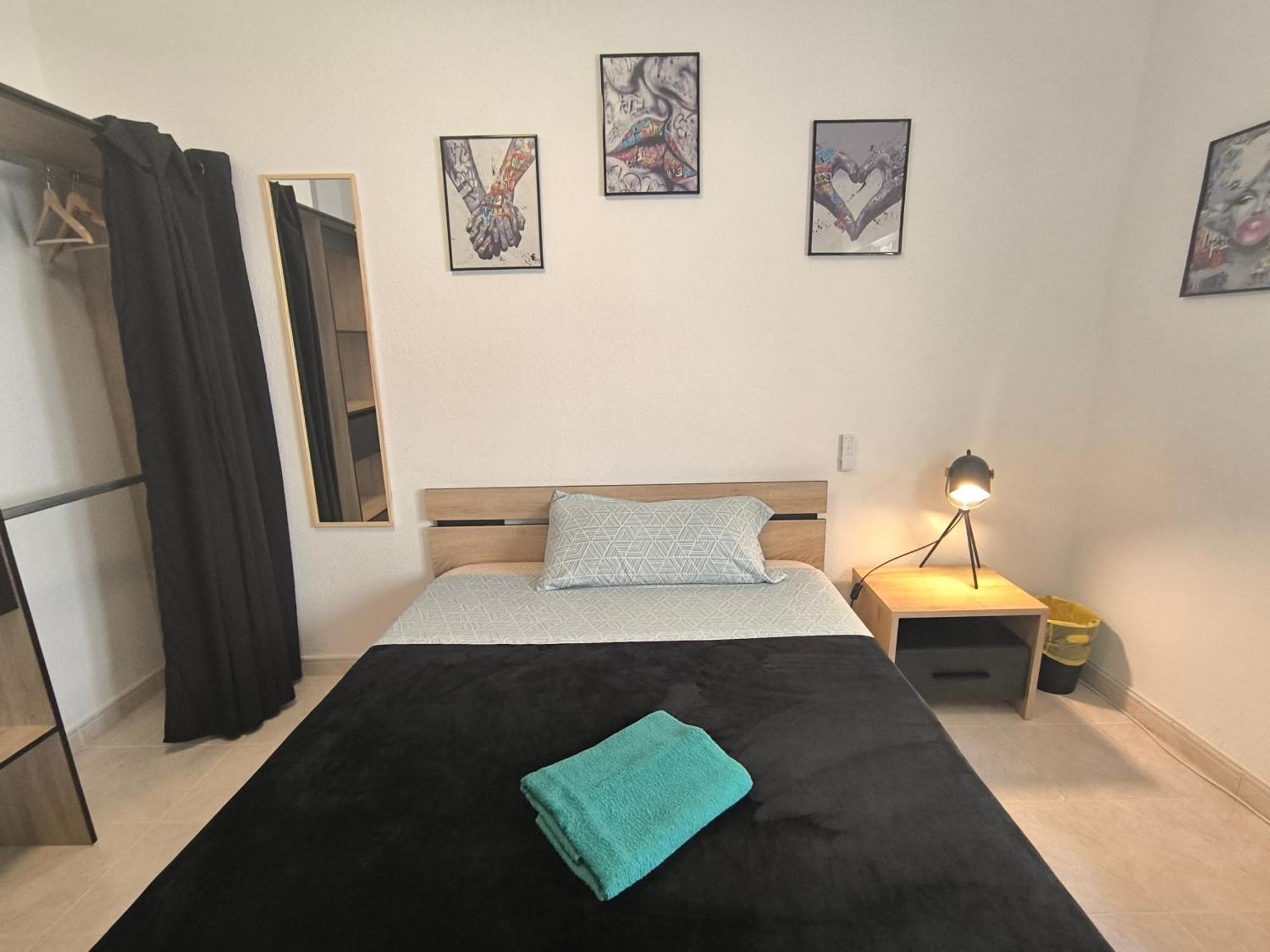 Habitaciones En Apartamento Compartido W Host Alicante Bagian luar foto